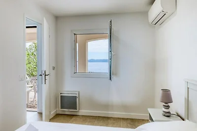 Wohnung in Aiguebelle mit Meerblick