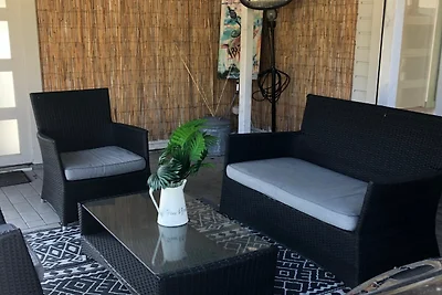 Chalet Enigma Lounge con piscina