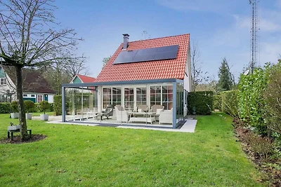 Bella casa vacanze con giardino d'inverno