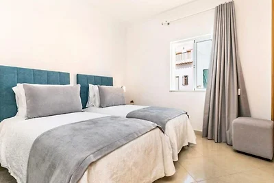 Haus in Lagos nahe Batata Strand