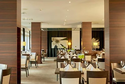 H+ Hotel Leipzig-Halle by Sunday Camera...