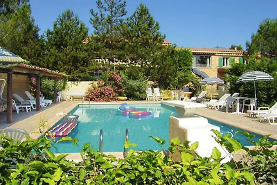 Ferienhaus mit Pool in Vaison-la-Romaine