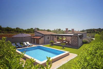 Villa Kazun