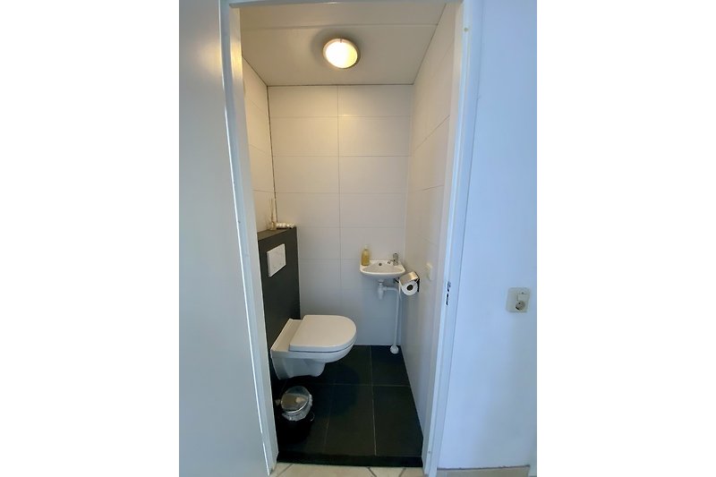 Moderne Toilette.