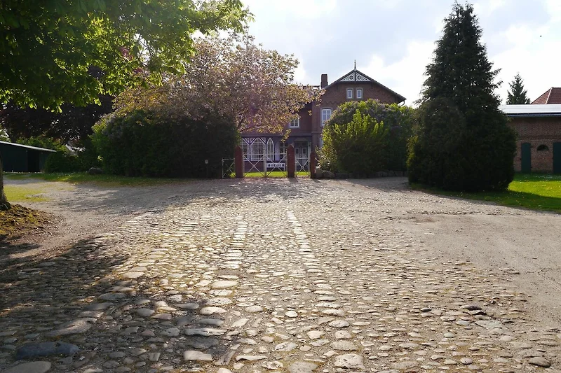 The translation of "Hauptansicht" to Polish is: **Widok główny**.