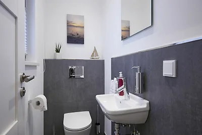 Reetland am Meer Superior Reetdachvilla mit 2...