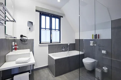 Reetland am Meer Superior Reetdachvilla mit 2...