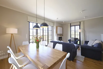 Reetland am Meer Luxus Reetdachvilla mit 3 Sc...