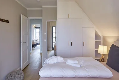 Reetland am Meer Luxus Reetdachvilla mit 3 Sc...