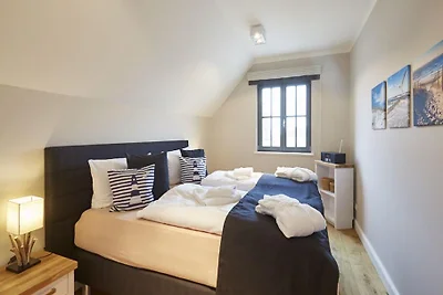 Reetland am Meer Superior Reetdachvilla mit 2...