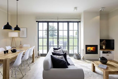 Reetland am Meer Luxus Reetdachvilla mit 3 Sc...