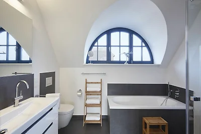 Reetland am Meer Luxus Reetdachvilla mit 3 Sc...