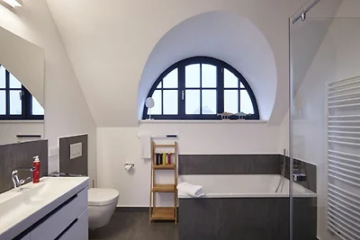 Reetland am Meer Luxus Reetdachvilla mit 3 Sc...