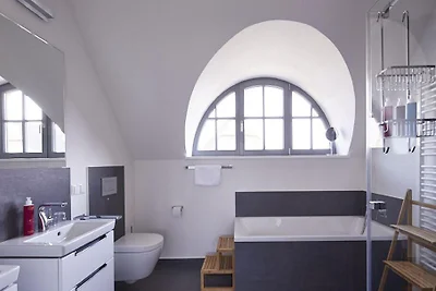 Reetland am Meer Luxus Reetdachvilla mit 3 Sc...