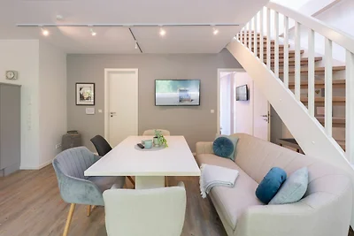 Penthouse Stine