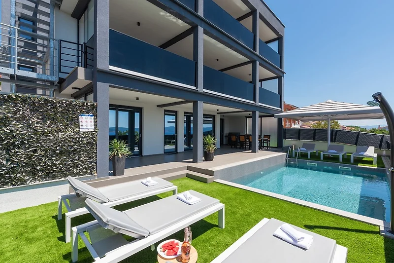 Villa Twins - Standaard kamer met 2 eenpersoonsbedden, eigen badkamer, airconditioning en gratis WiFi.