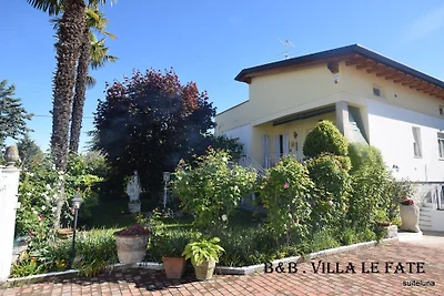 LE FATE,  VISTA LAGO CON PISCINA