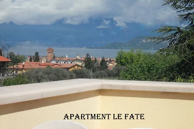 LE FATE,  VISTA LAGO CON PISCINA