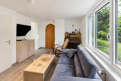Ferienhaus am Strand im Küstenwald