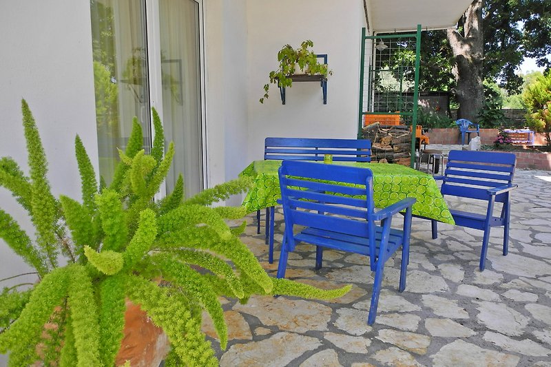 Longterm rental Greece holiday homes from private landlords