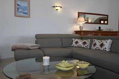 VILLA JASMIN MIT POOL, WLAN & KLIMA