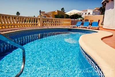 VILLA JASMIN MIT POOL, WLAN & KLIMA