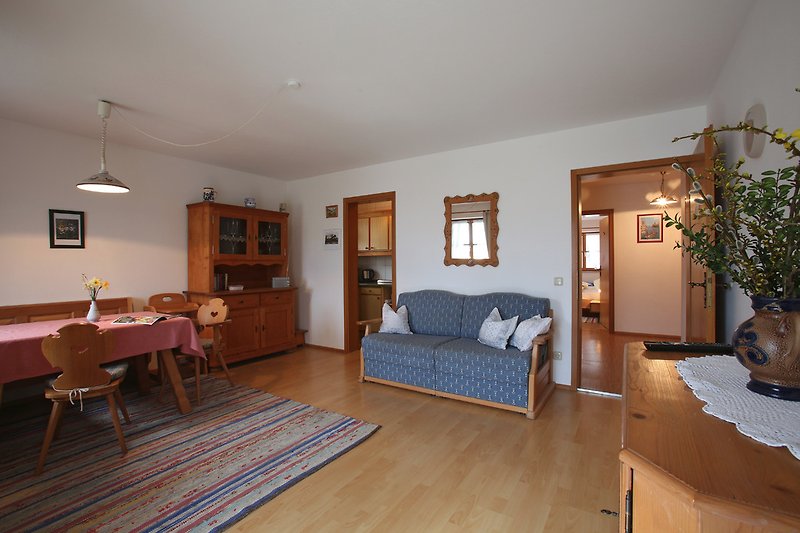 Zaißlhäusl Hof (Bauernhof) Fewo 1 in Übersee - Firma Zaißlhäusl Hof