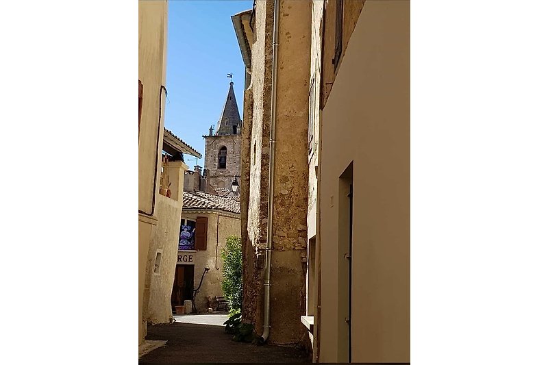 Historische Kern von St-Etienne-les-Orgues (März 2024)