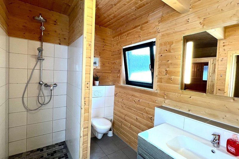 Badezimmer 1