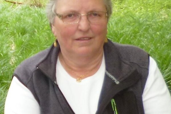 Frau E. Stempfhuber Frau E. Stempfhuber