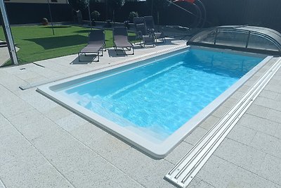 Appartamento Zöld con piscina