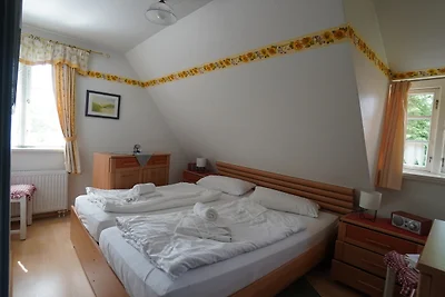 Ferien unterm Reetdach Whg 01