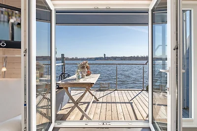House boat holiday for singles Lübeck