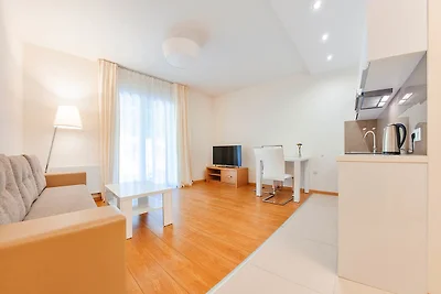 Sun&Snow Resorts - Apartment 212