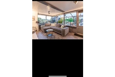 Lichtdurchflutetes Traumhaus 800