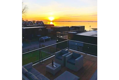 Residence Cube mit Dachterrasse.