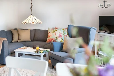 Elbwiesenhaus an der Elbe