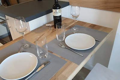 Huk's 5 - Aurora Vista - ABC580