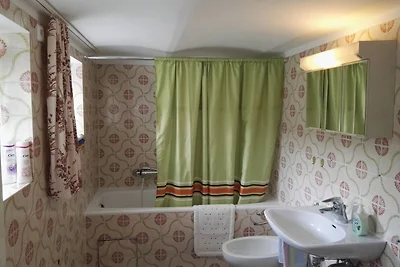 Uriges Häuschen in Weissenburg