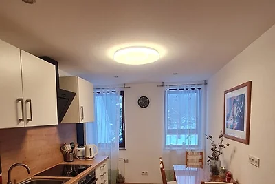 Ruhige Ferienwohnung mit Balkon und