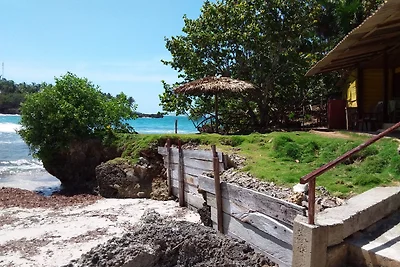CASA YAN-INOLVIS. MAGUANA BEACH