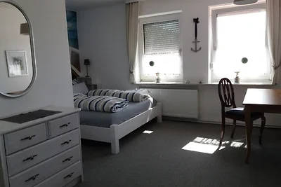 Haus NO. 63 - Ferienwohnung "oben"