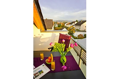 Longstay-Wohnung mit Dachbalkon zum