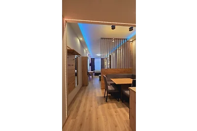 Elegance Lux Living 214