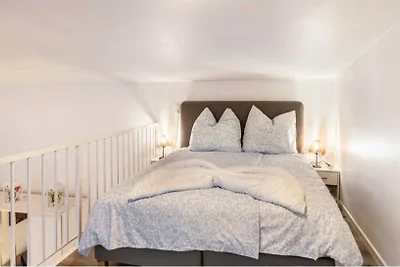 Nahe Airport Berlin Maisonette