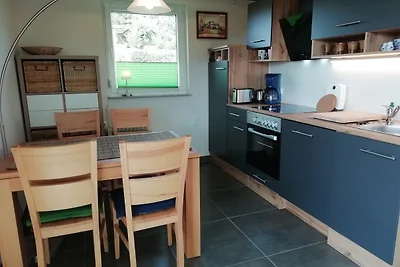 Kleiner Bungalow im Grünen