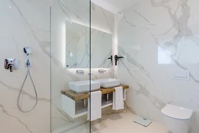 Luxury "Villa Pax" with heated