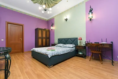 One bedroom. Luxe. 5a Baseina str.