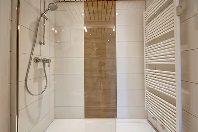 Berolina Wohnung 300