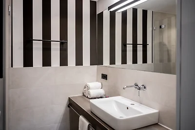 4Hafenzeiten - NIE.4 Else